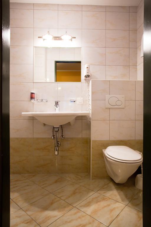 Cityhotel Schwarzer Baer Innsbruck Pokój zdjęcie